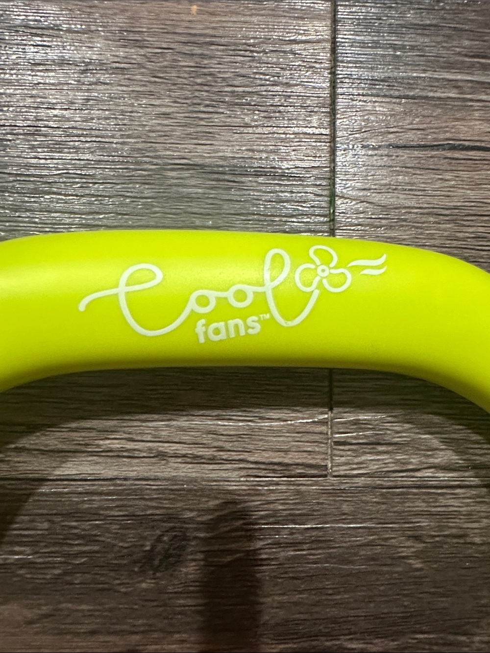 Cool Fans Neon Green & Coral Hands-Free Neck Fan - Picture 2 of 3